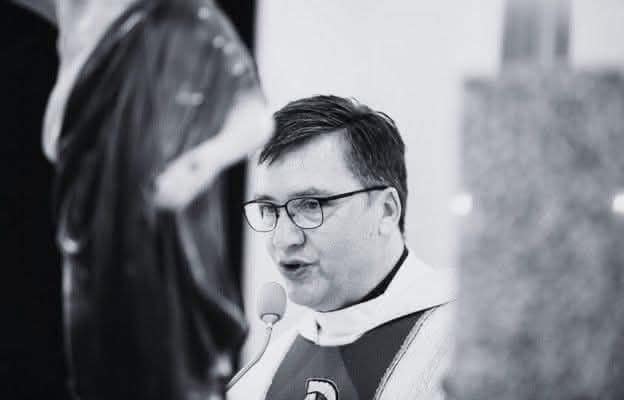 Oskarżony o zabójstwo księdza wkrótce stanie przed sądem. Tragedia na plebanii w Kłobucku.