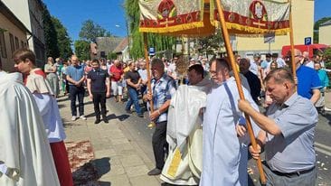 Sacrum i profanum u bram Stoczni. Czy w Boże Ciało jest miejsce na „Mystic”?